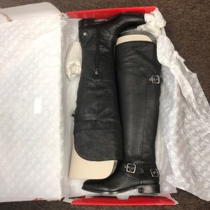 Guess Blk Leather Boots Sz 6.5 NIB